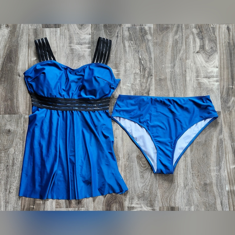 SHEIN Blue and Black 2 Piece Swimsuit with Ruched Bust